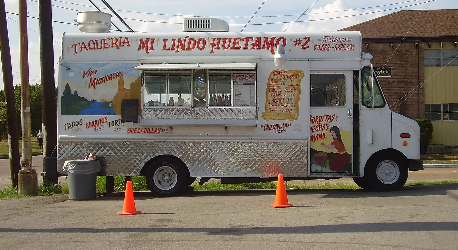 Taqueria Mi Lindo Huetamo #2, a taco truck in Houston, Texas